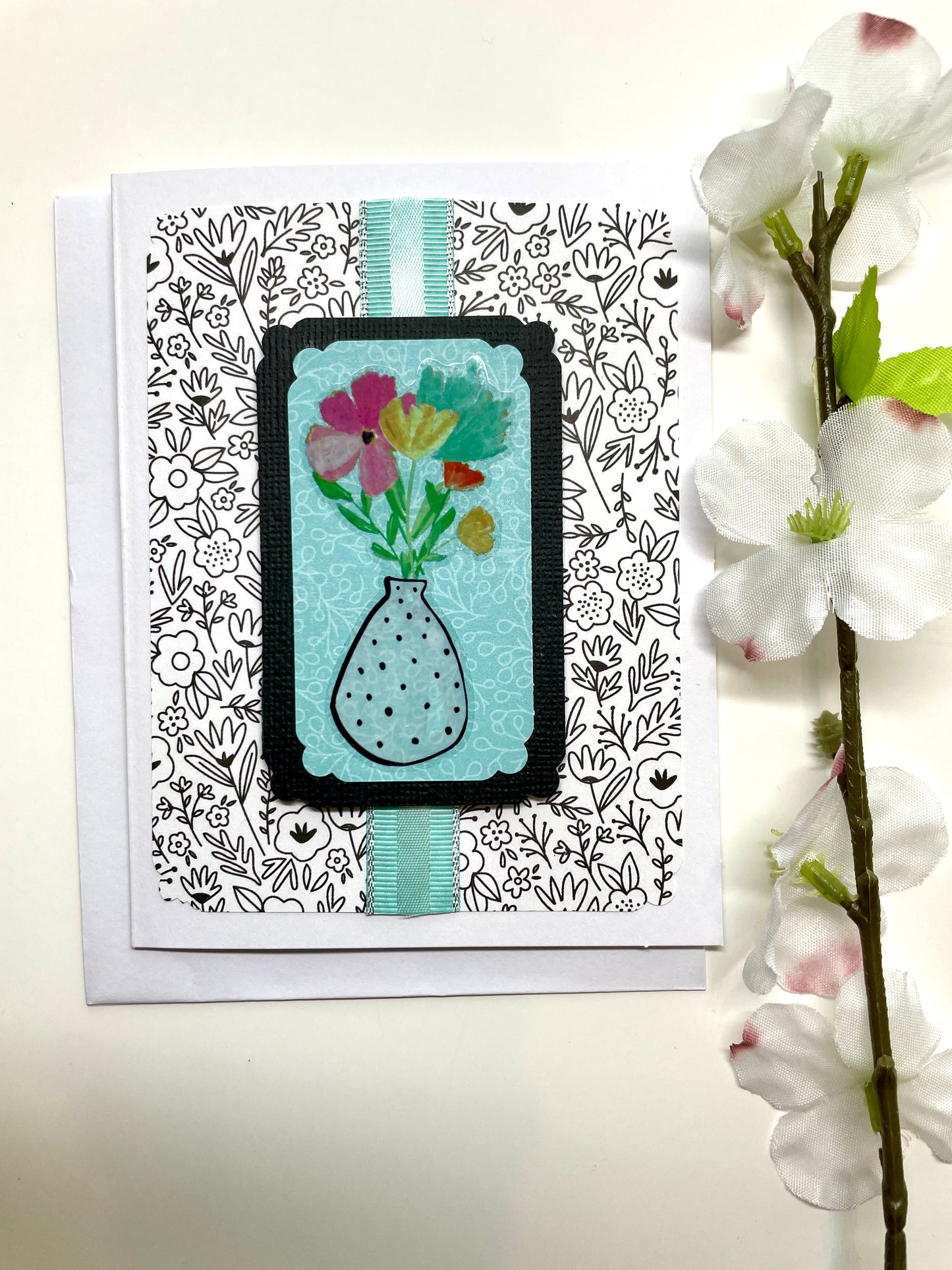 N145 All Occasion Note Card B/W Floral with Teal Accent